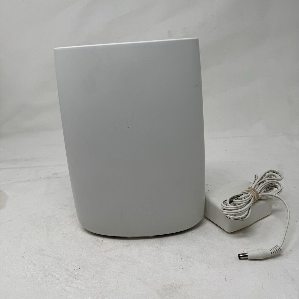 NETGEAR Orbi RBR50v2 Tri-Band AC3000 Mesh WiFi Router MU-MIMO 3-Port White